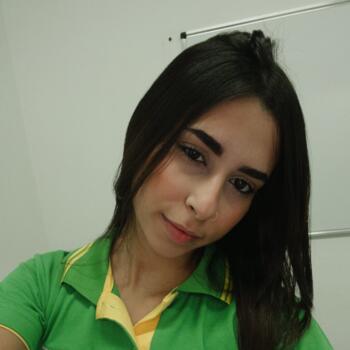 Babysitter in Belo Horizonte: Lara