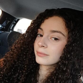 Baby-sitter Aiseau-Presles: Leyla