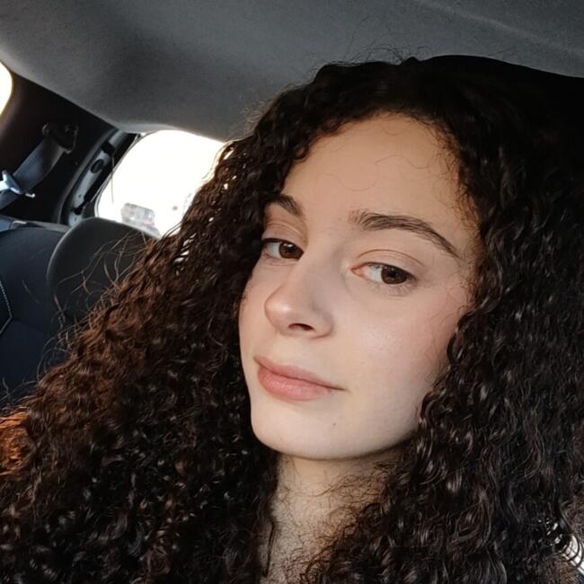 Babysitter in Aiseau-Presles: Leyla