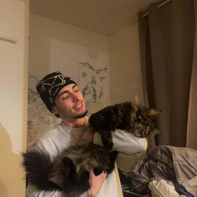 Babysitter in Bordeaux: Simon