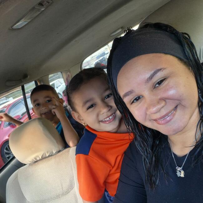 Trabajo para niñera en Toa Alta: Alanie