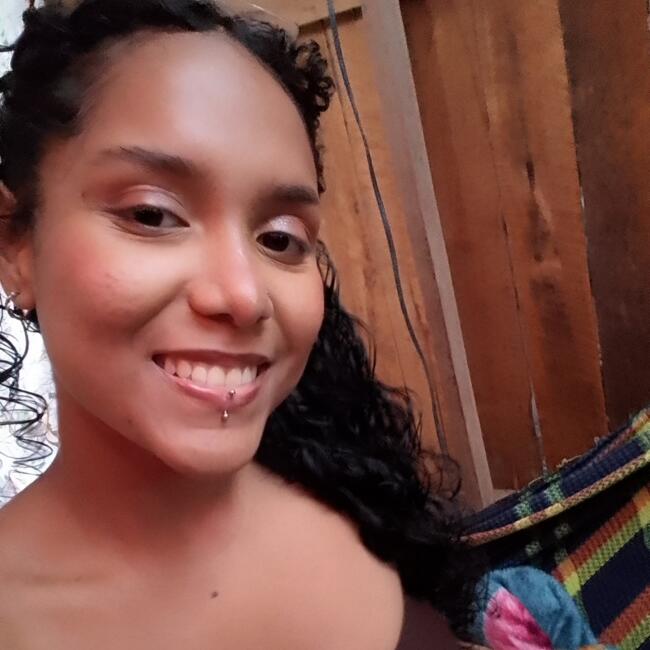 Babysitter in Belém: Annya