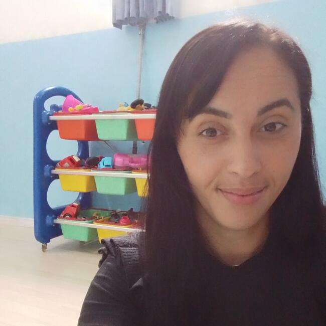 Babá em São Paulo: Valeria