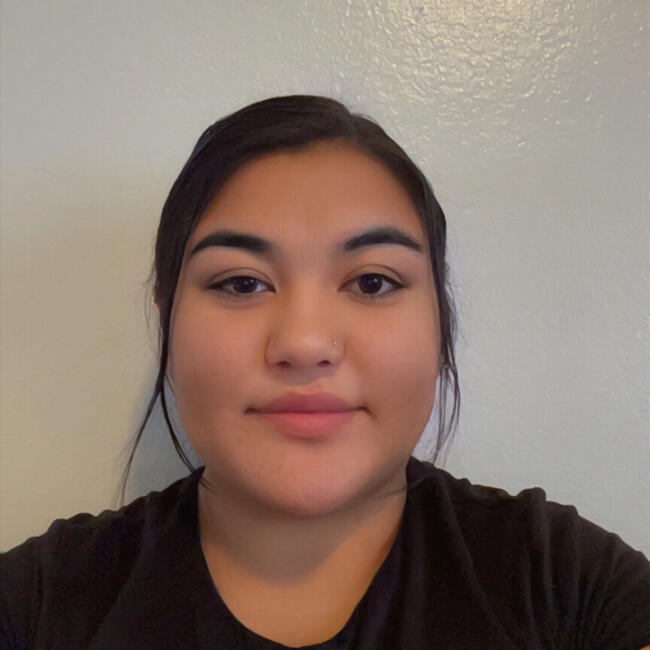 Babysitter in Bakersfield: Valorie