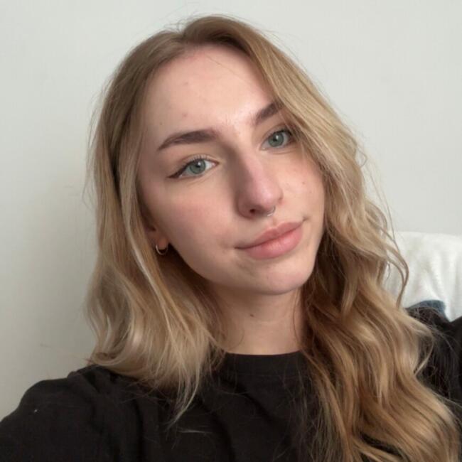 Babysitter in Poznan: Julia