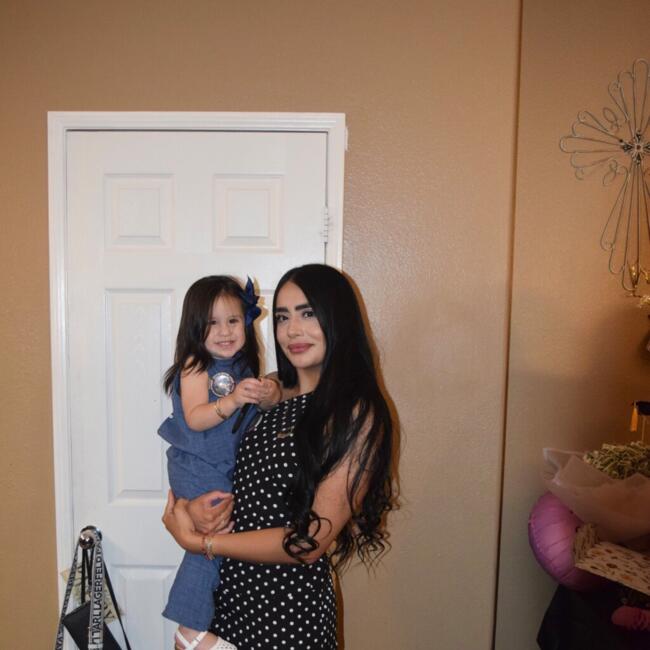 Nanny in Adelanto: Esthela