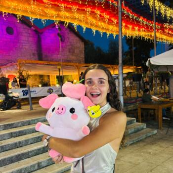 Babysitter in Covilha: Lara