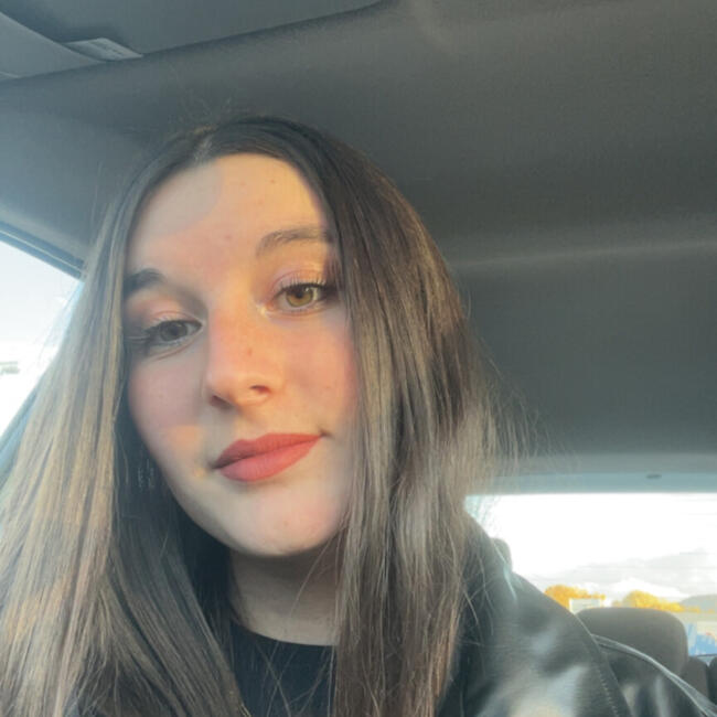 Babysitter in Dommartin-lès-Toul: Emma