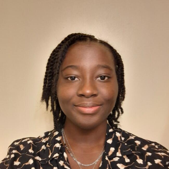 Baby-sitter in Edmonton: Abena