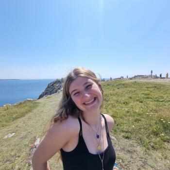 Babysitter in Brest: Lucie
