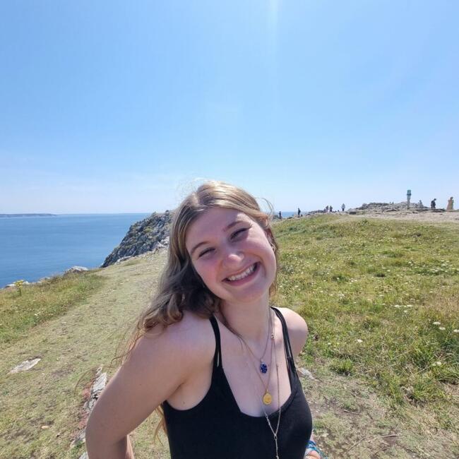 Babysitter in Brest: Lucie