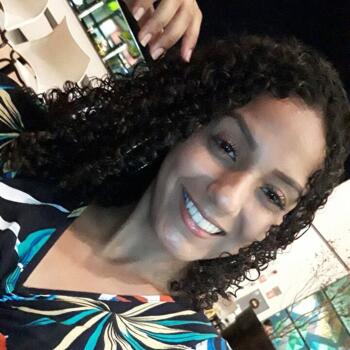 Babysitter Londrina: Tania