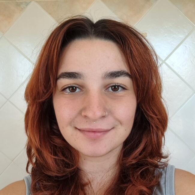 Babysitter in Pátrai: Μαριάνθη