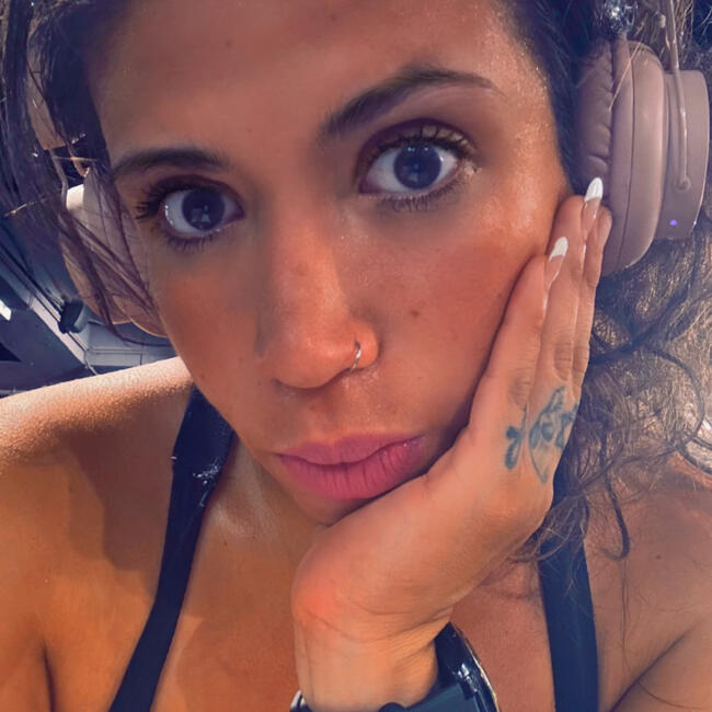 Posao bebisiterke u Borča: Adriana