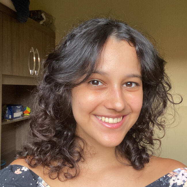 Babá em Lavras: Marcela