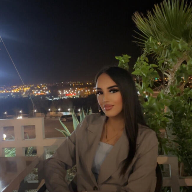 Babysitter in Mulhouse: Amina