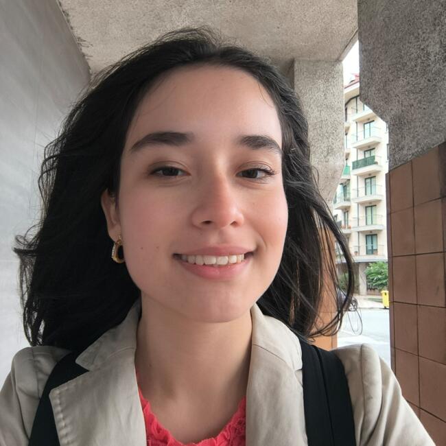 Babysitter in Baiona: Valeria