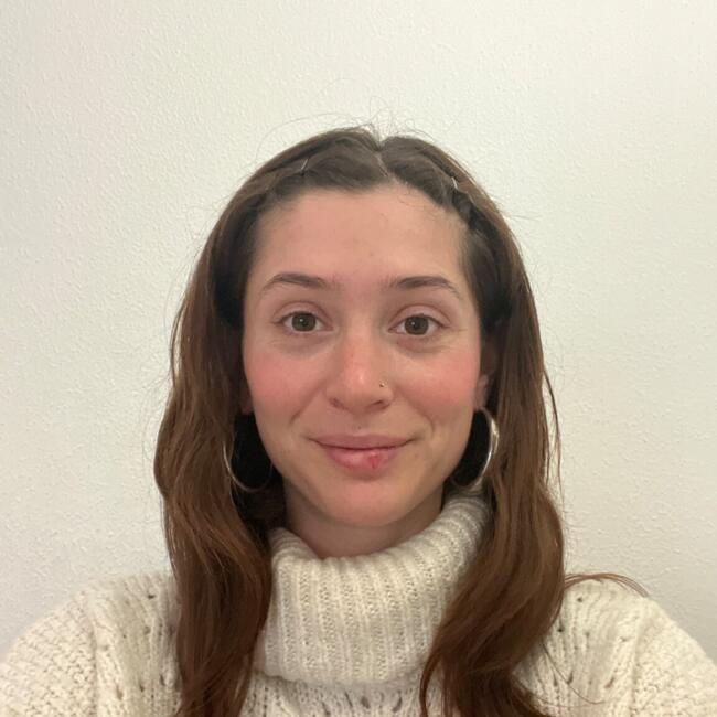 Babysitter in Girona: Cecilia