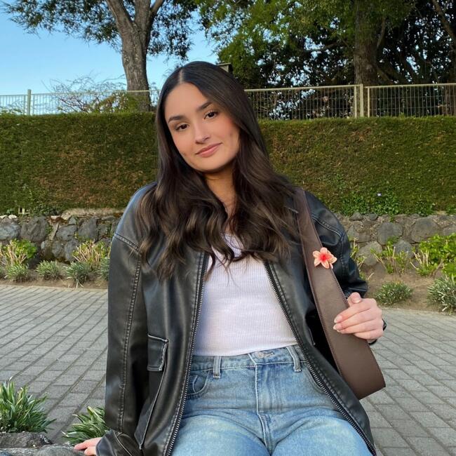 Babysitter in Villarrica: Valentina Baeza