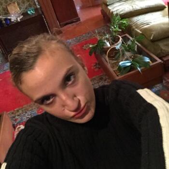 Baby-sitter in Marseille: Sarah