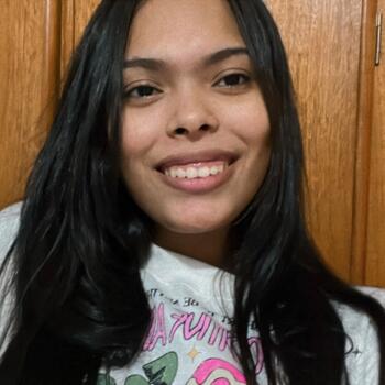 Babysitter in Cuiabá: Rhaissa Vitoria