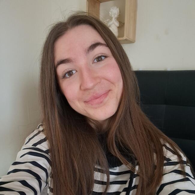 Babysitter in Sainte-Radegonde (Occitanie): Flavie