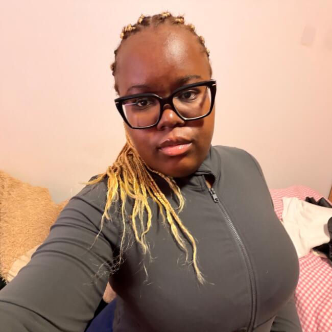 Babysitter in Newcastle-under-Lyme: Bwalya