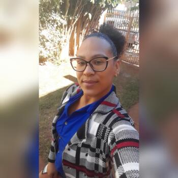 Babysitter in Ribeirão Preto: Wellida