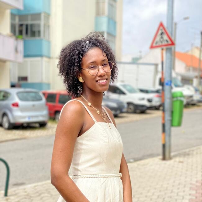 Trabalho de babysitting em Almada: Ana Pereira
