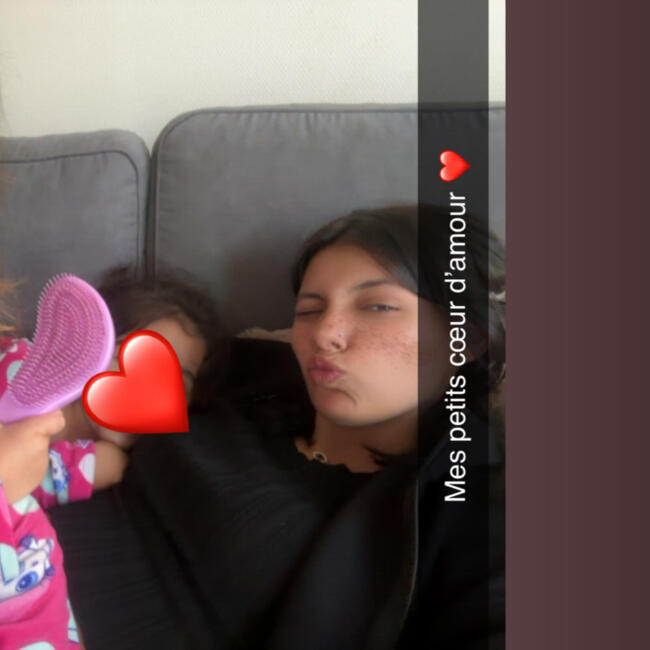 Babysitter in Sainte-Livrade-sur-Lot: Krystal