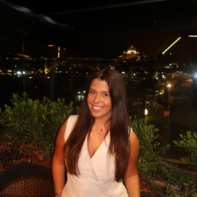 Babysitter in Matosinhos Municipality: Mariana