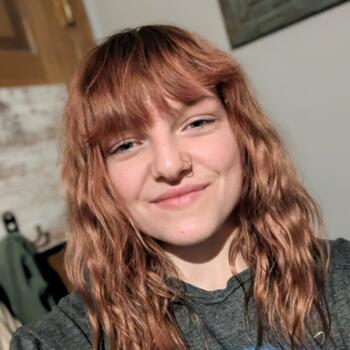 Babysitter in Yorkville: Emma