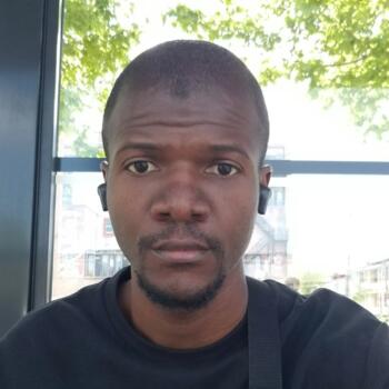 Babysitter in Moncton: Aly badara