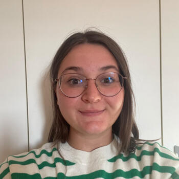 Babysitter in Sona: Veronica