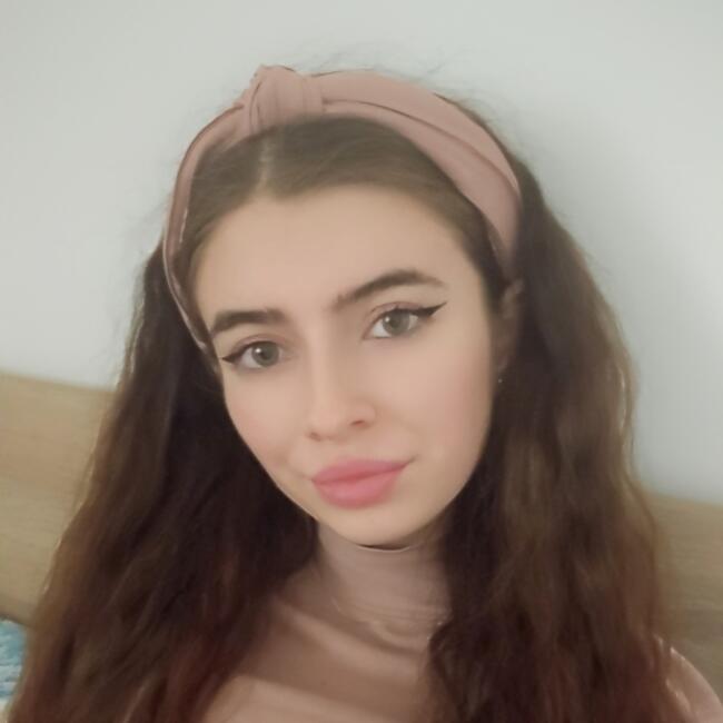 Babysitter in Iași: Bianca