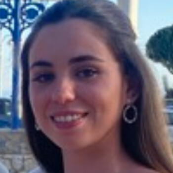 Nanny Rincón de la Victoria: Elena