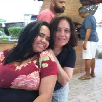 Agência de babás Niterói: Giovanna