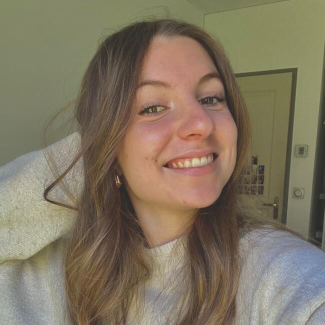 Babysitter in Bordeaux: Lomane