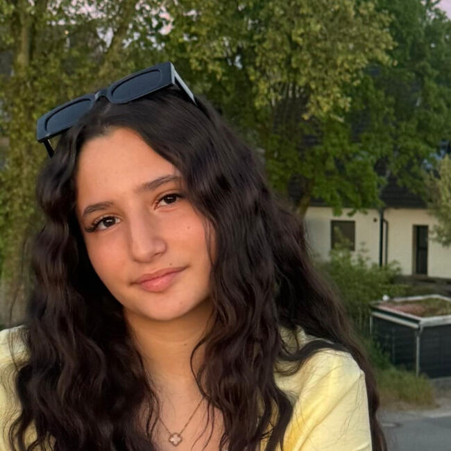 Babysitter in Dinslaken: Begüm
