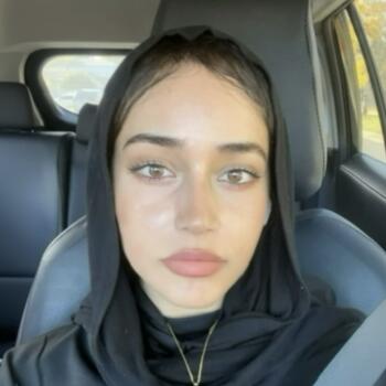 Baby-sitter in Planet Fitness - Scarborough: Raihana