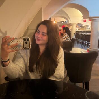 Babysitter in Graz: Nina