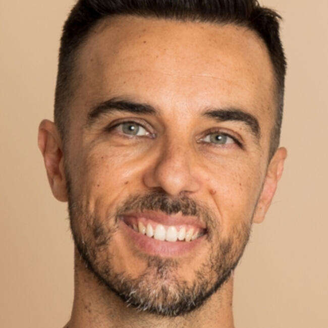 Trabajo de canguro en Tomares: Miguel