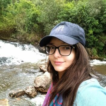 Babysitter Joinville: Carolini