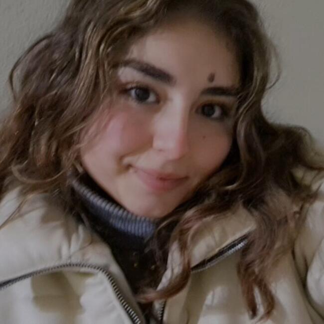 Babysitter in Lisbon: Bianca