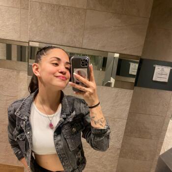 Babysitter San Juan Bautista: Luz Aylen