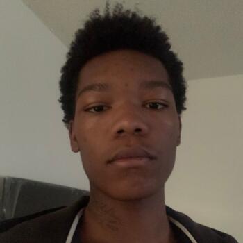 Babysitter Washington D.C.: Travon