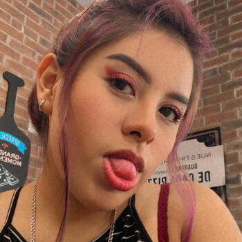 Niñera Neza: Michelle Adriana