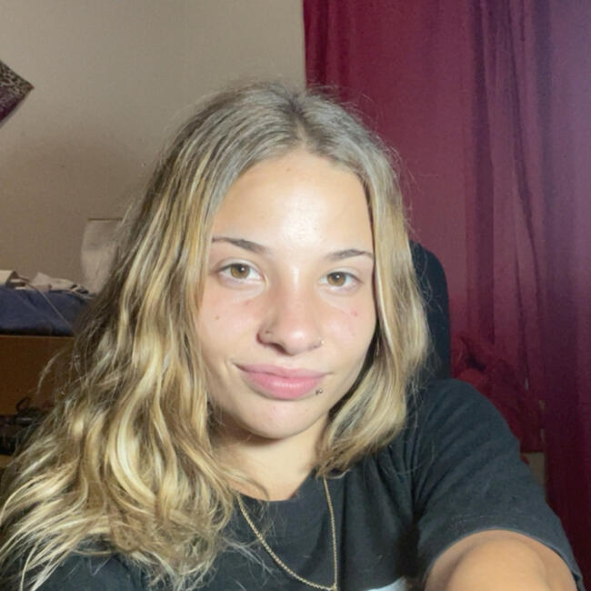 Canguro en Paiporta: Sara