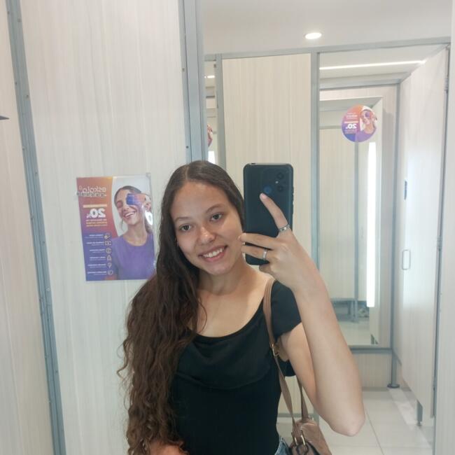 Babá em Petrópolis: Ana beatriz