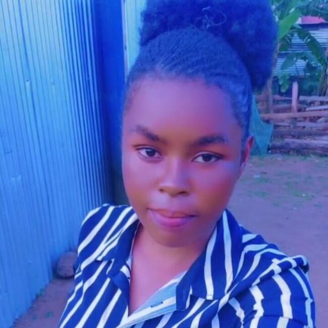 Nanny in Sharjah city: Christine